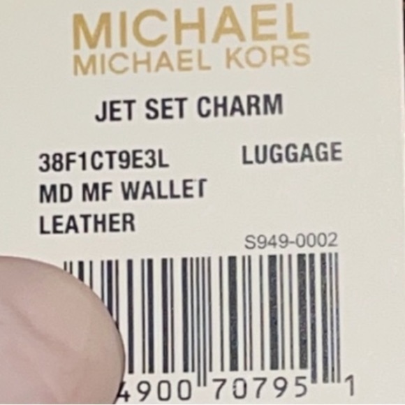 NWT Michael Kors Jet Set Charm Wallet - Picture 15 of 15